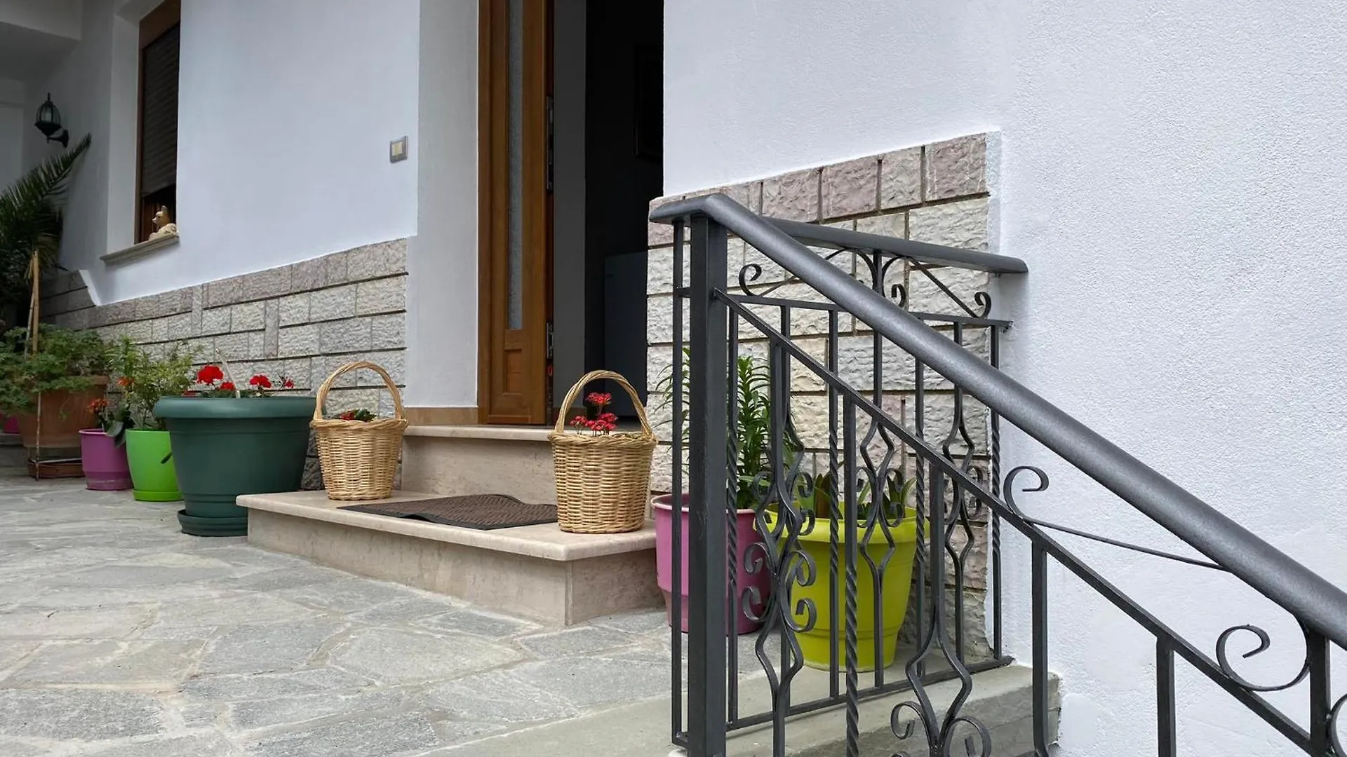 아파트 Guest House Persa Gjirokastër